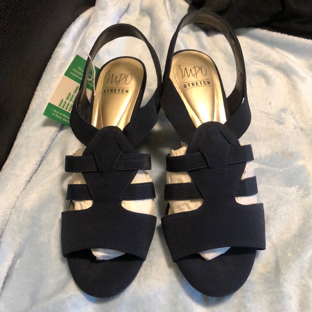 WOMAN SHOES